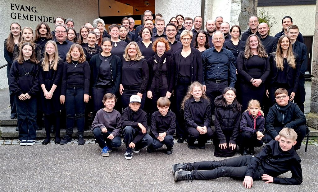 Gruppenbild gemeinsam mit Jugendkapelle